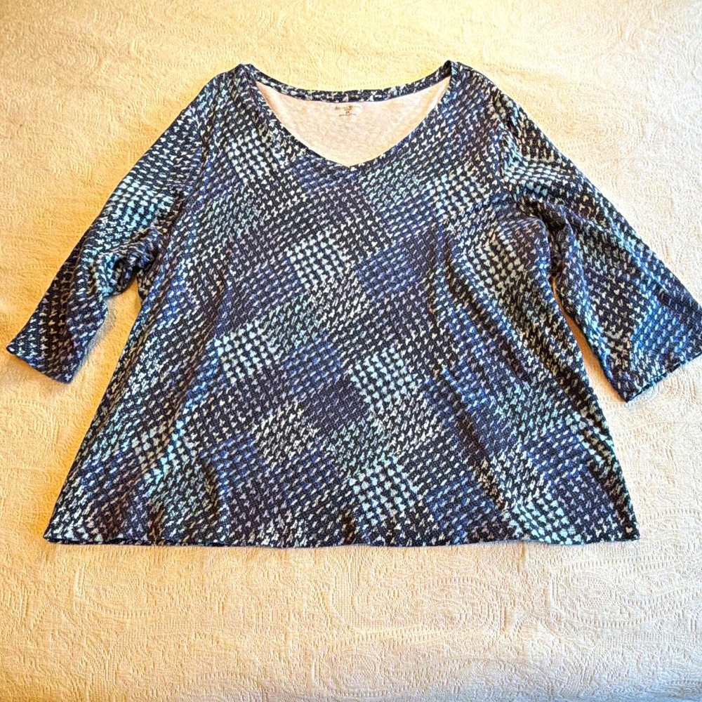 Studio Works Women’s Plus 3X Blue Black White Geometric Knit Scoop Neck 3/4 Top